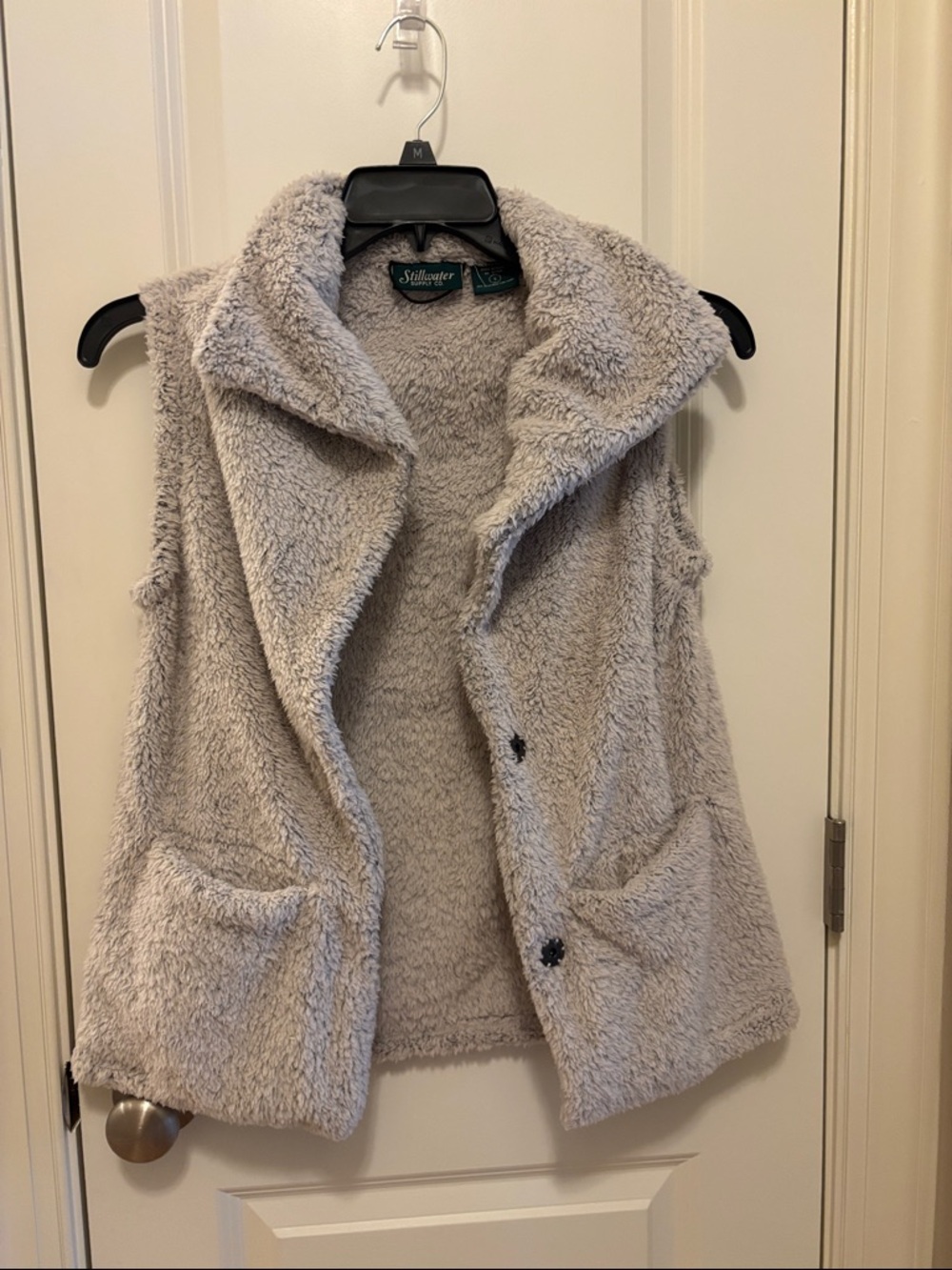 Stillwater Women's Taupe Plush Faux-Sherpa Vest